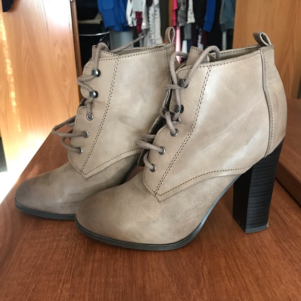 BRAND NEW Charlotte Russe booties